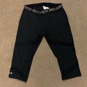 Under Armour heat gear cropped leggings
